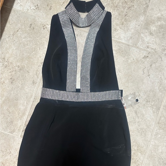 Party dress with detachable collar - Picture 9 of 11